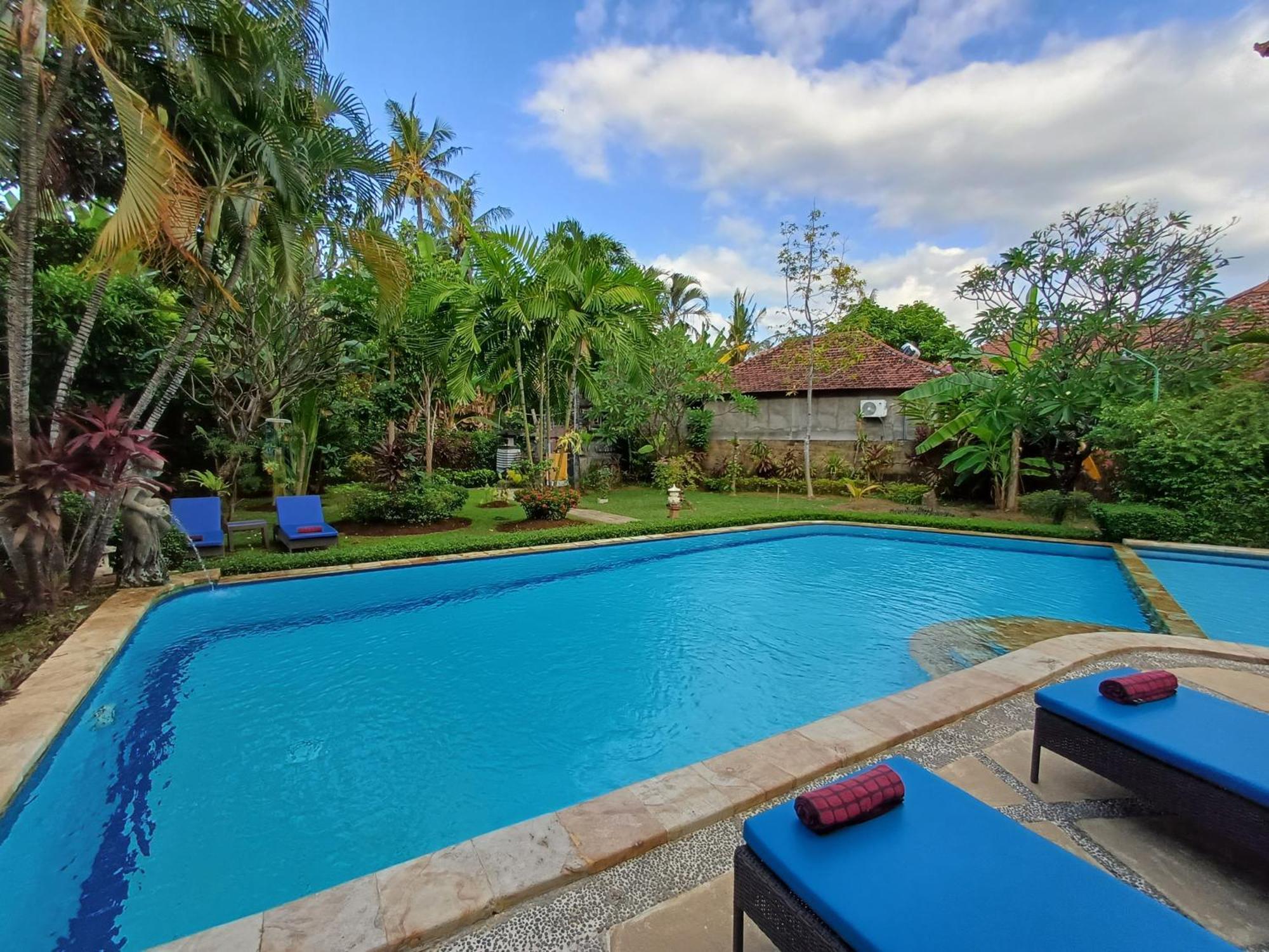 Balinda Rooms & Villa Lovina  Exterior photo